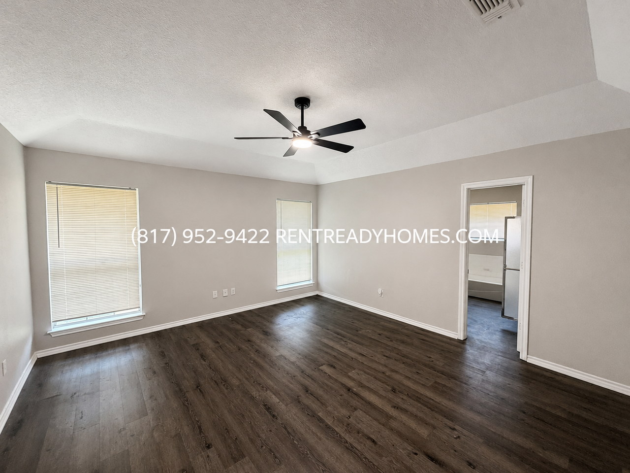 120 Clover Ln - Photo 4 of 22
