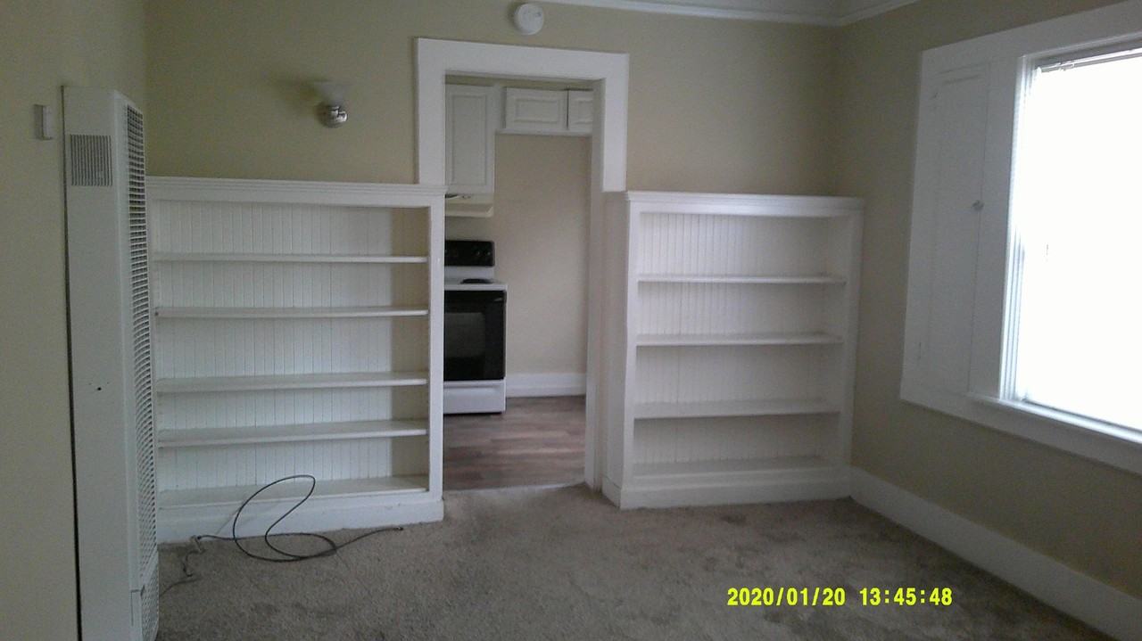 104 Walnut Ave - Photo 3 of 19