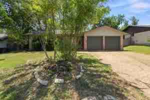 featured image of 1409 Desert Quail Ln