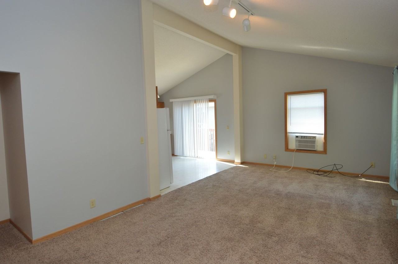 805 20th St Nw - Photo 5 of 14
