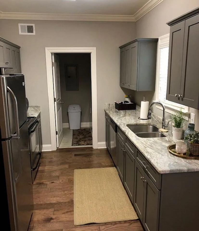 410 Walker Cir - Photo 4 of 15