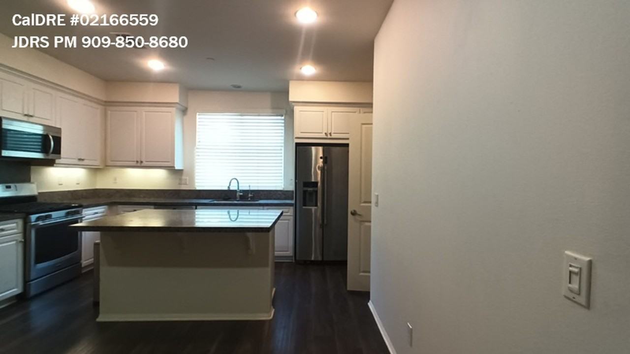 12461 Constellation St - Photo 3 of 11