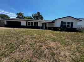 featured image of 1409 Cadillac Dr