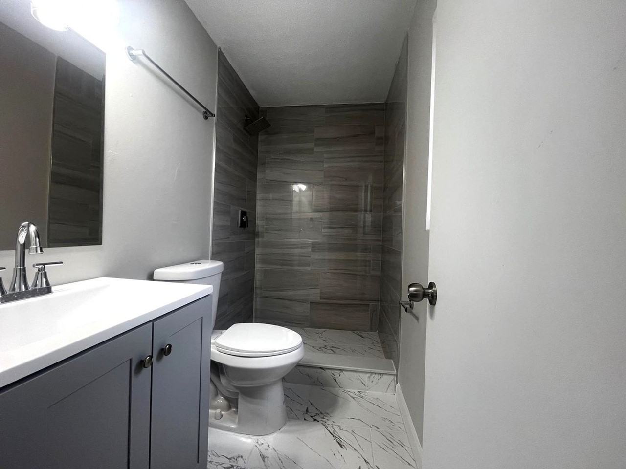 1409 Cadillac Dr - Photo 3 of 12