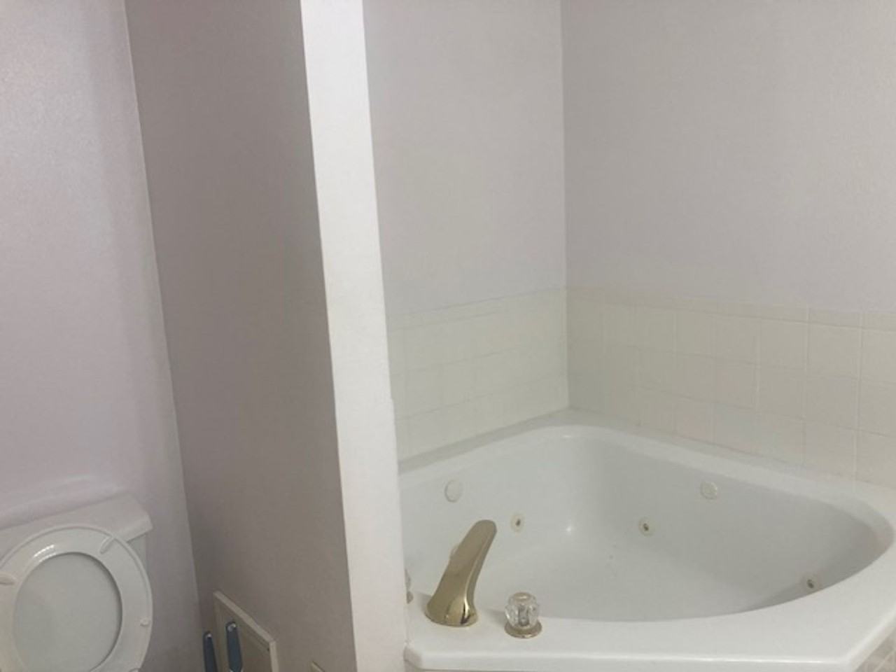 342 Westline Ct - Photo 2 of 15
