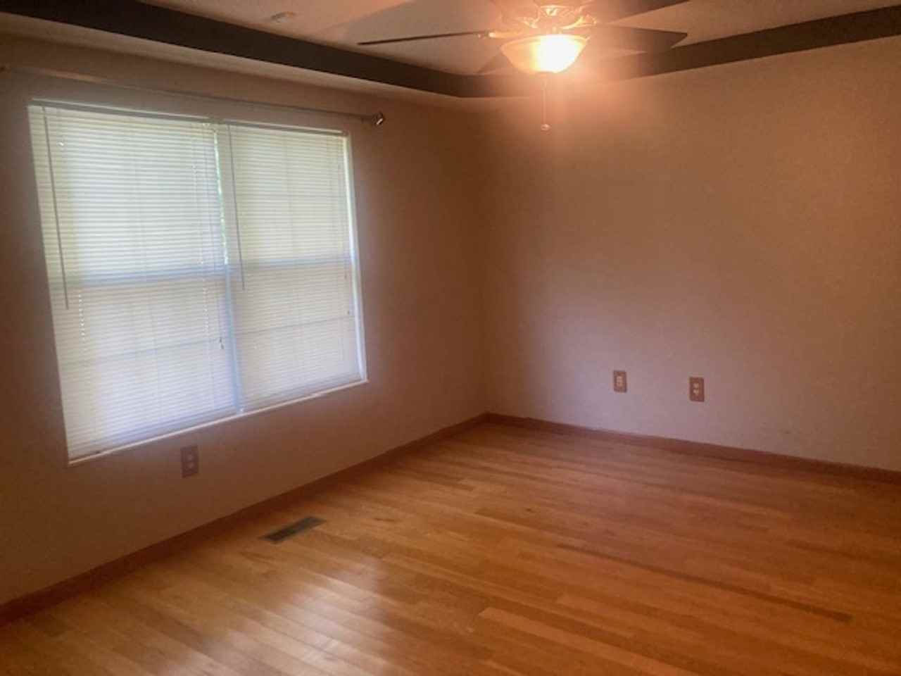 342 Westline Ct - Photo 5 of 15
