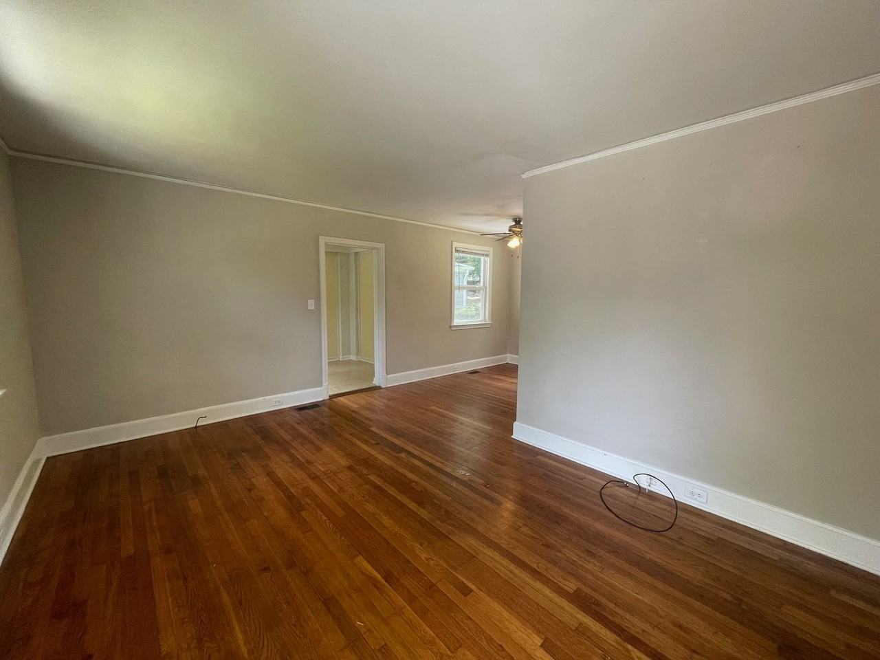 709 Elm Ave - Photo 2 of 13