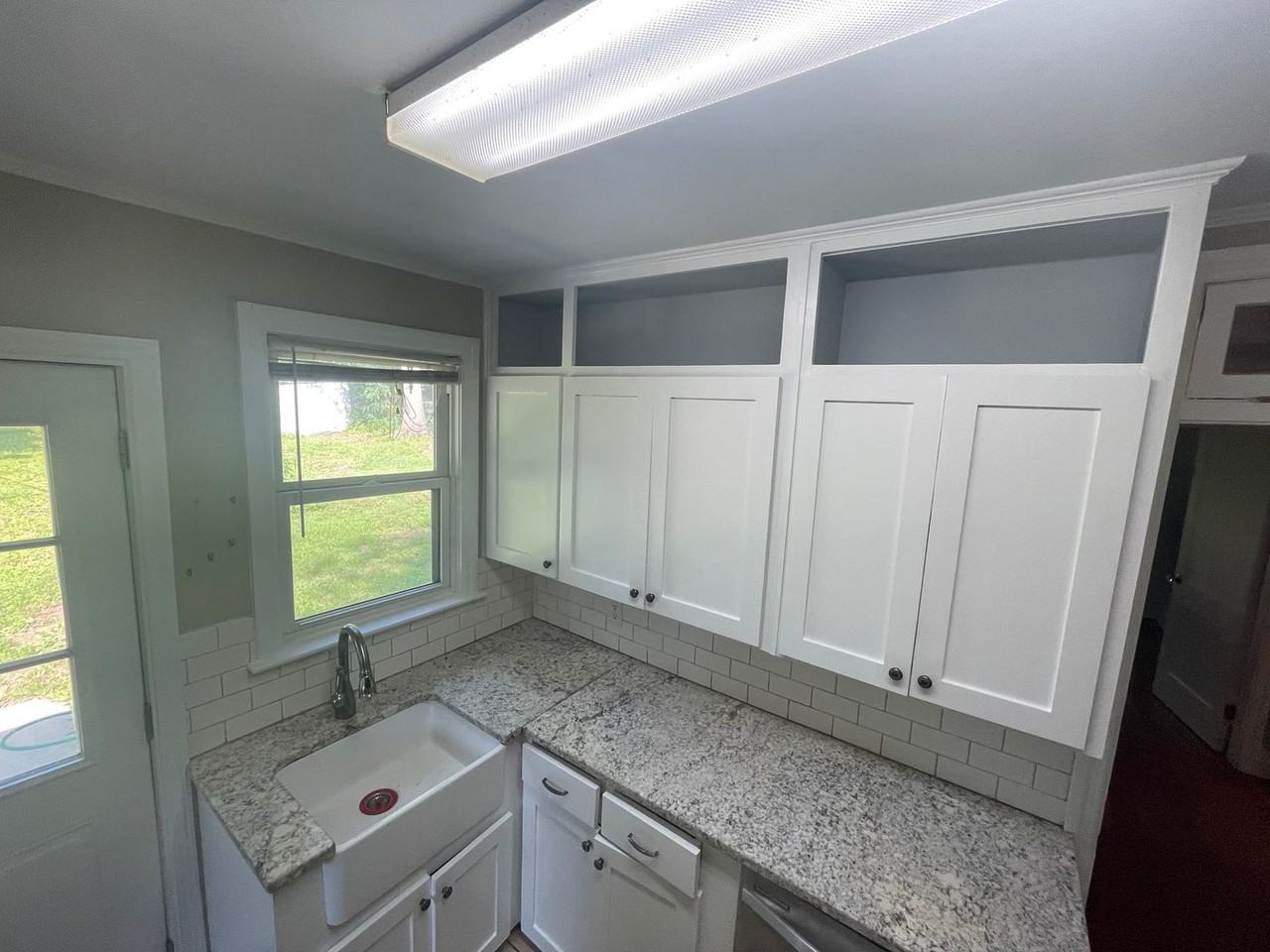 709 Elm Ave - Photo 6 of 13