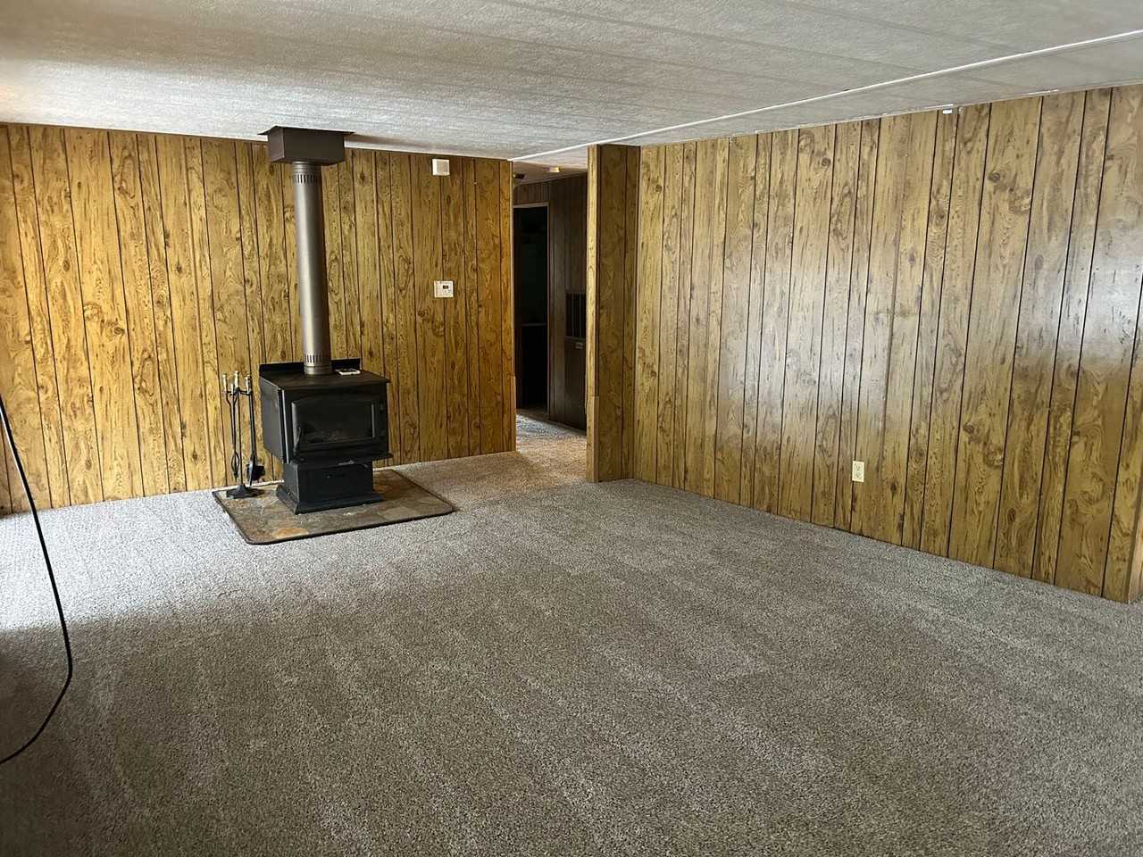8395 Golden Valley Blvd - Photo 7 of 10