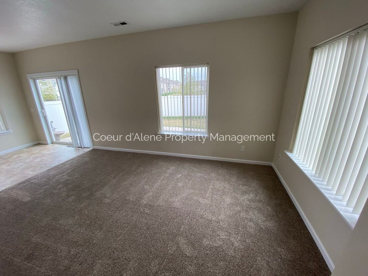 7837 N Holyoke Loop - Photo 4 of 14