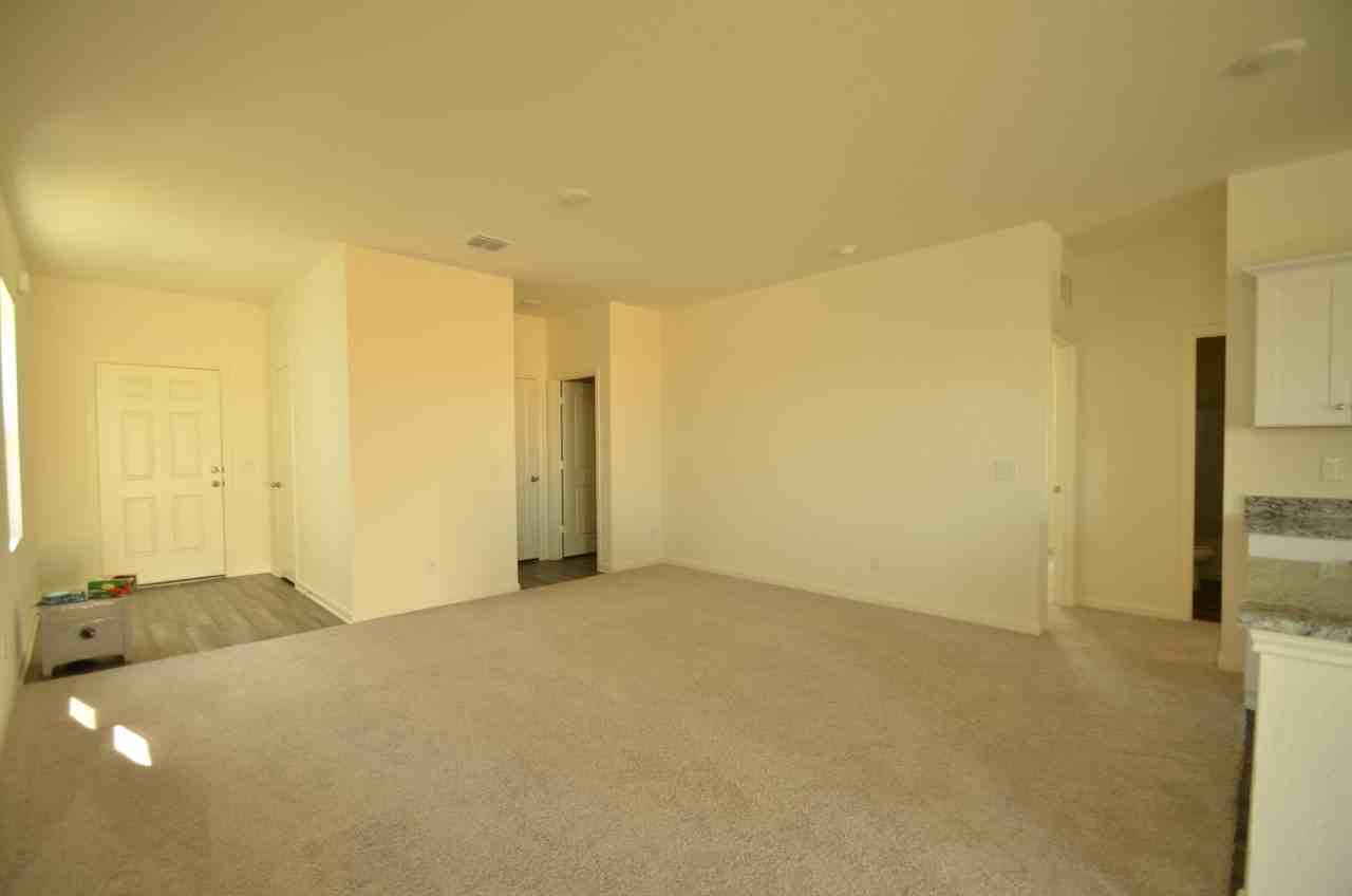 870 Barnacle Ct - Photo 2 of 4