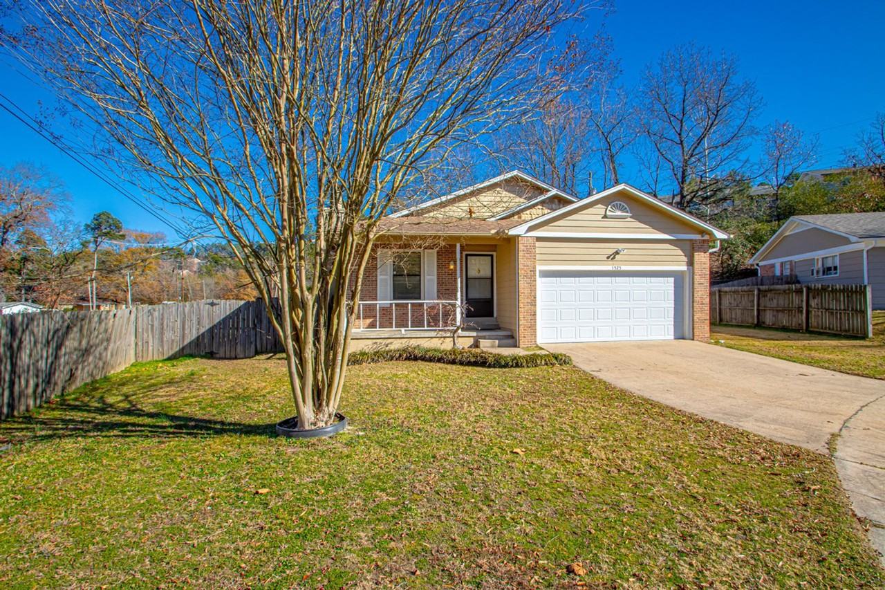 1525 Northwick Ct - Photo 3 of 32