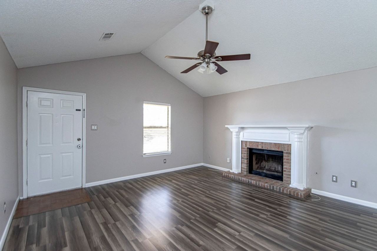1525 Northwick Ct - Photo 6 of 32
