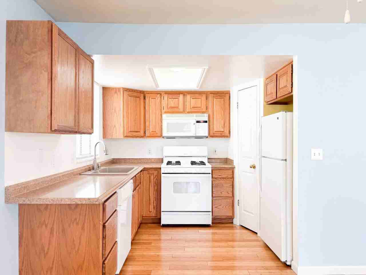 481 N Orem Blvd - Photo 2 of 18