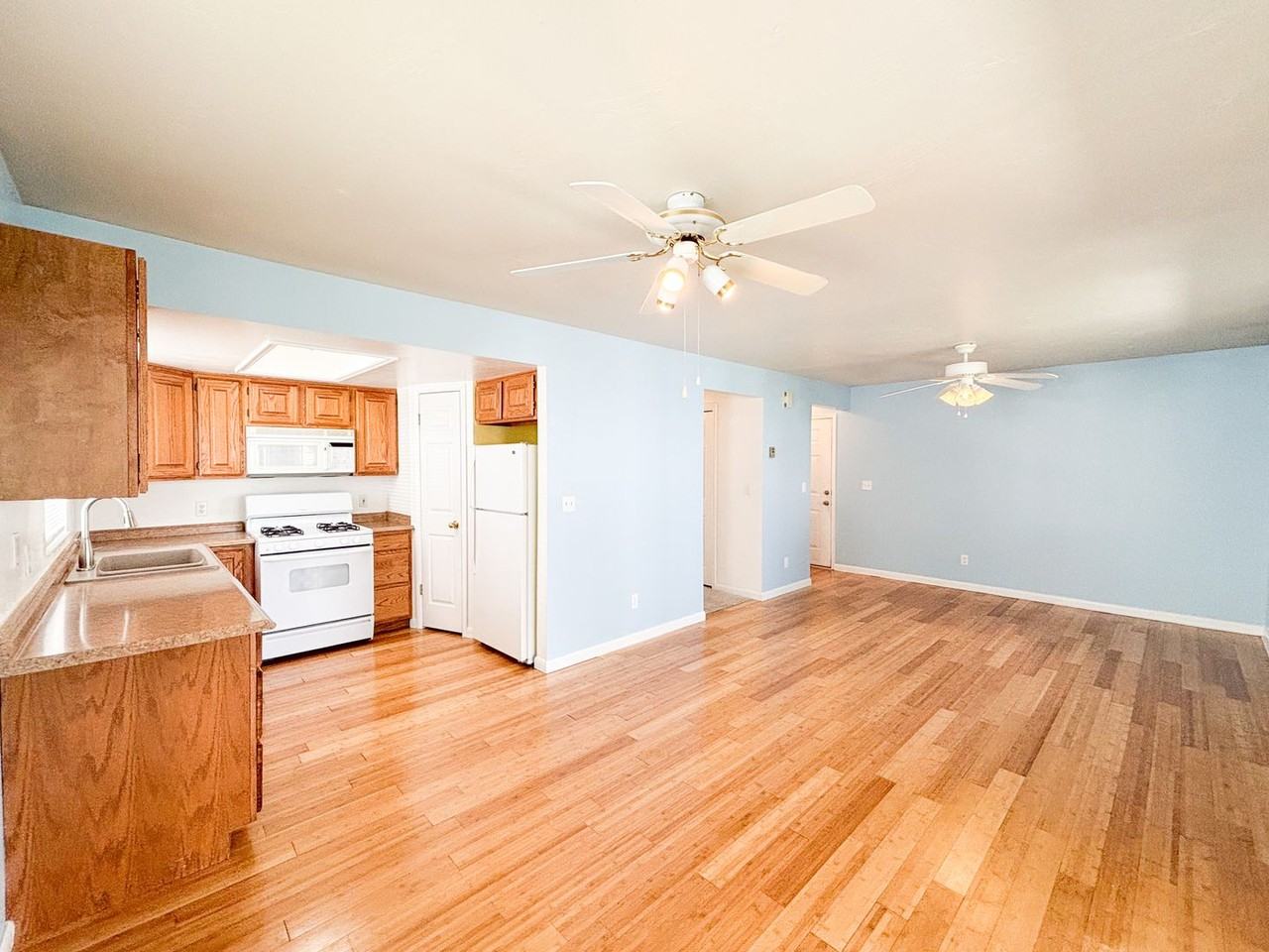 481 N Orem Blvd - Photo 5 of 18