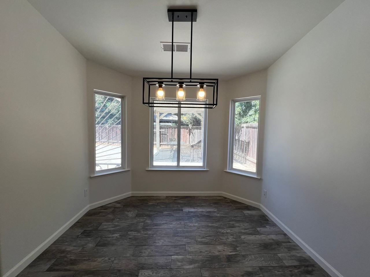 3361 State St - Photo 3 of 20