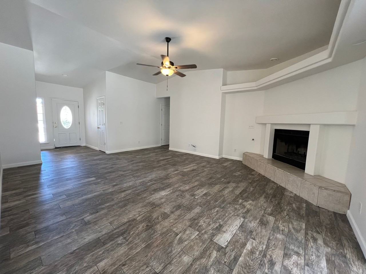 3361 State St - Photo 4 of 20
