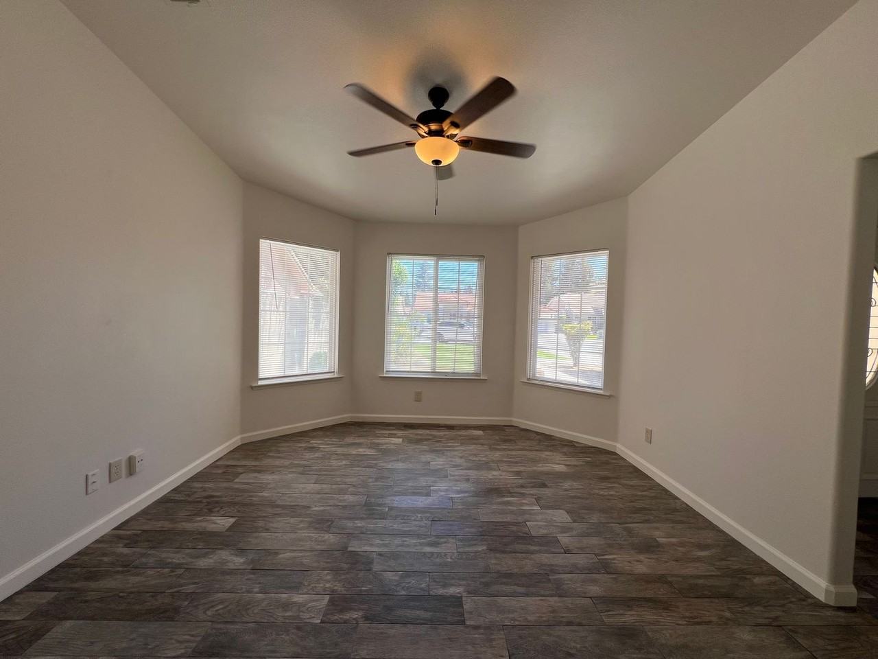 3361 State St - Photo 6 of 20