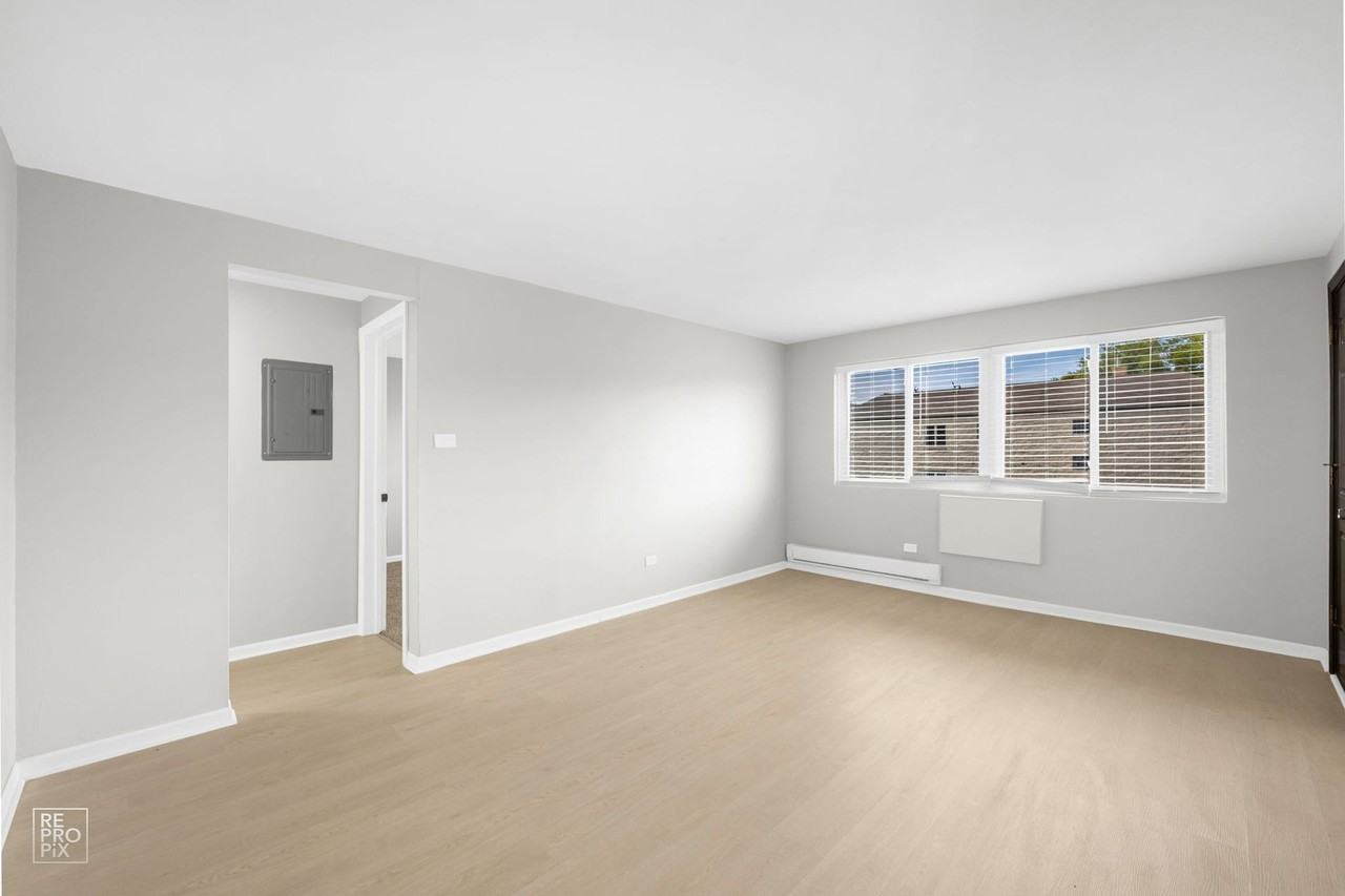 6921 S Cornell Ave - Photo 3 of 12