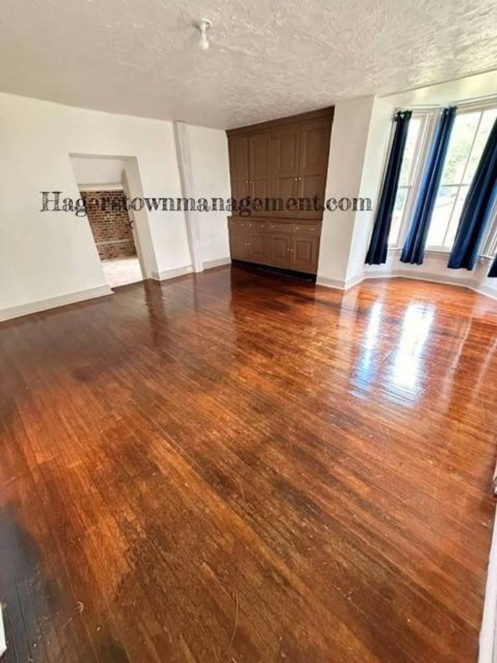 13128 Broadfording Rd - Photo 7 of 14