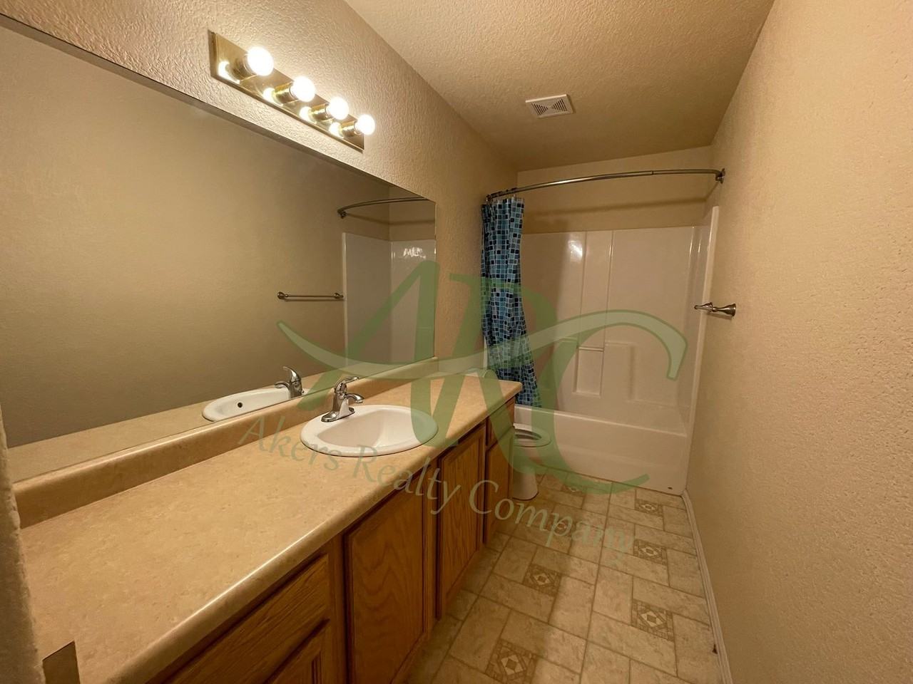 746 S Legend Ln - Photo 7 of 19