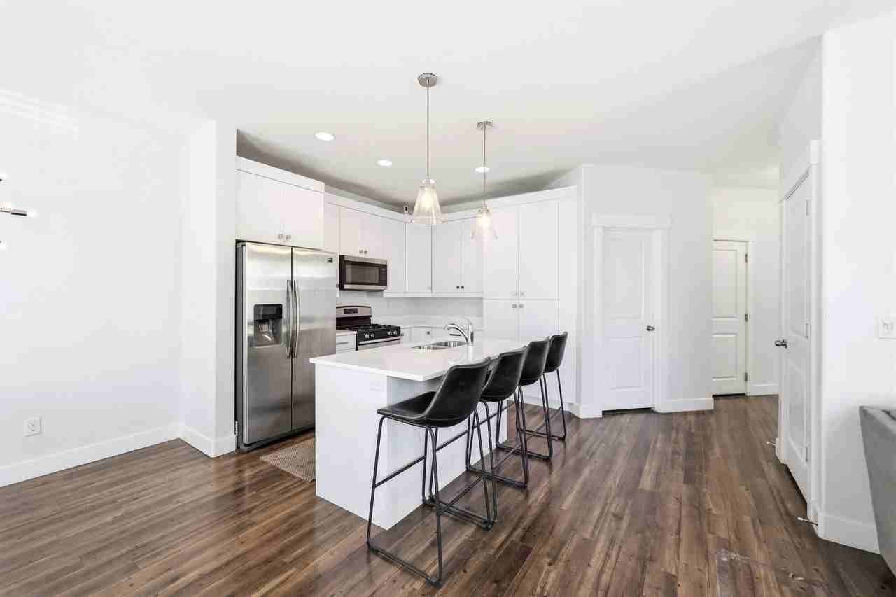 153 W Silver Springs Dr - Photo 4 of 34