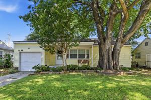 featured image of 45 E 51st Pl