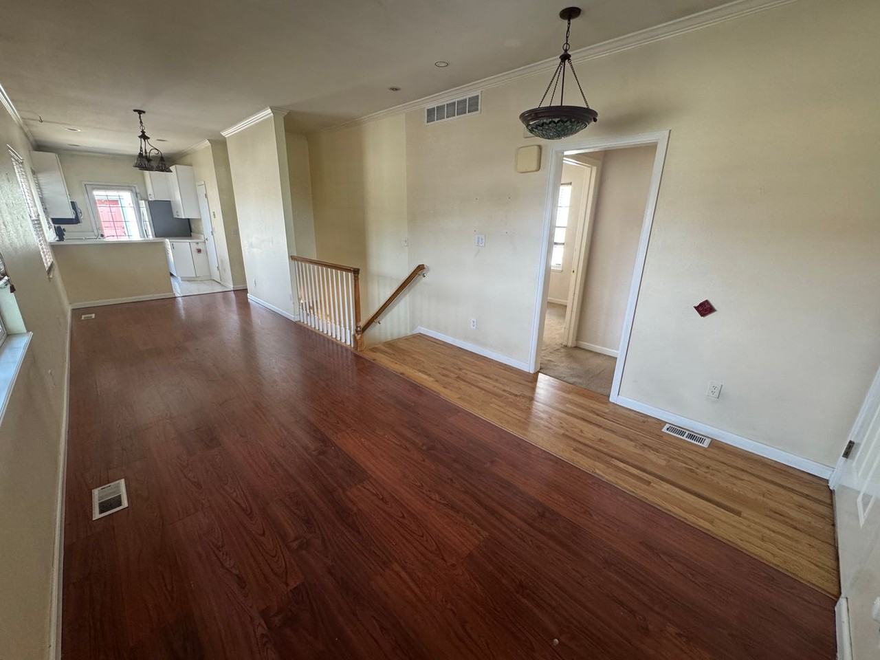 1701 Grove St - Photo 6 of 37
