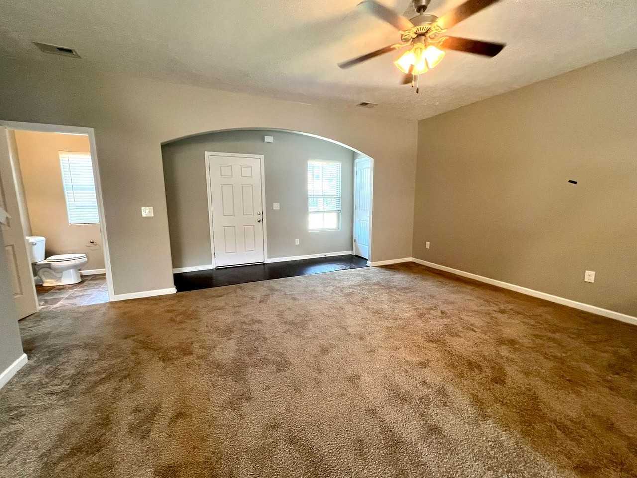 5305 Tony Lama Ln - Photo 6 of 26