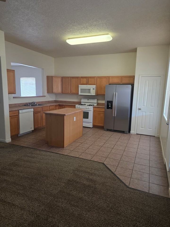 2159 Palenque Dr Se - Photo 4 of 16