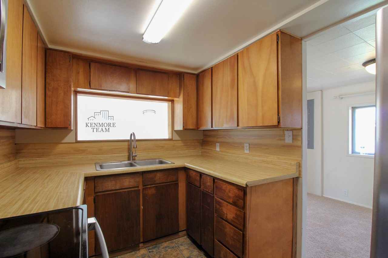 1615 Stevens Dr - Photo 4 of 21