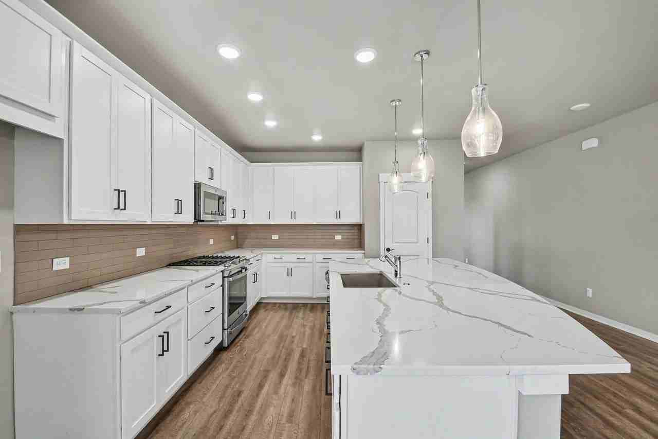 5260 2nd Ave - Photo 6 of 30