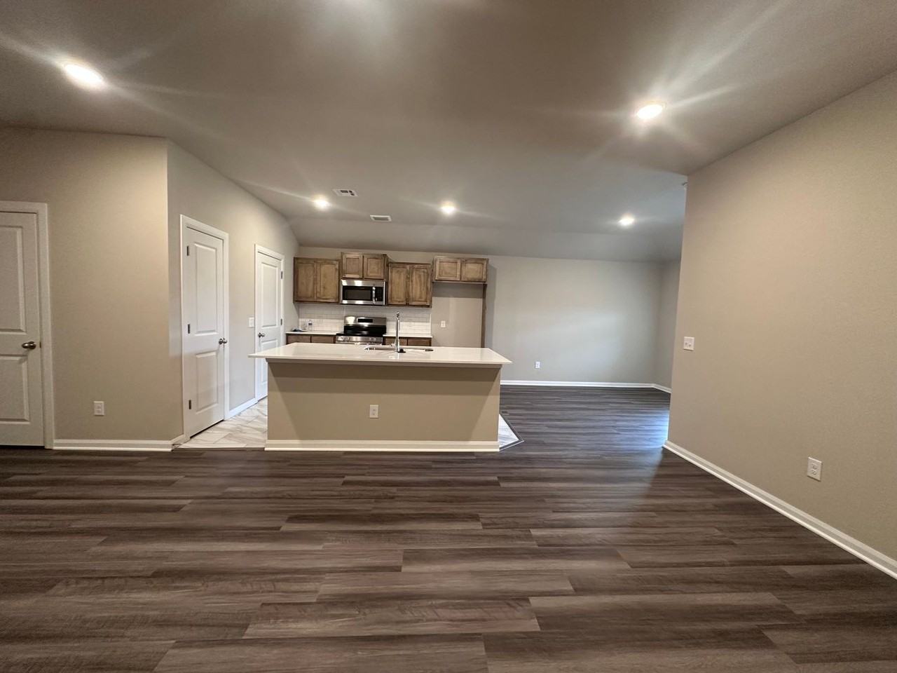 9001 Washita Creek Dr - Photo 4 of 12