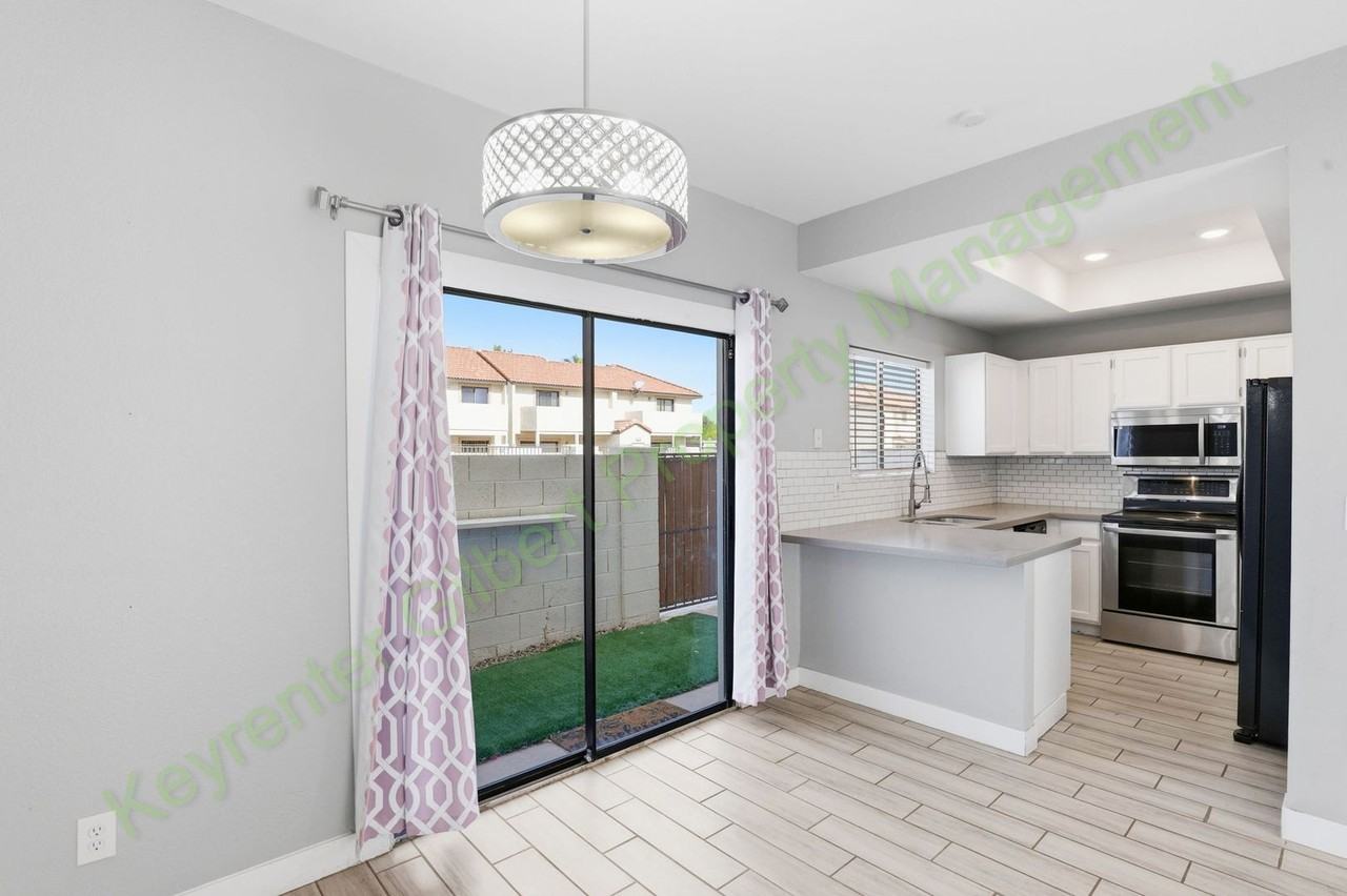 2969 N Oregon St - Photo 6 of 29