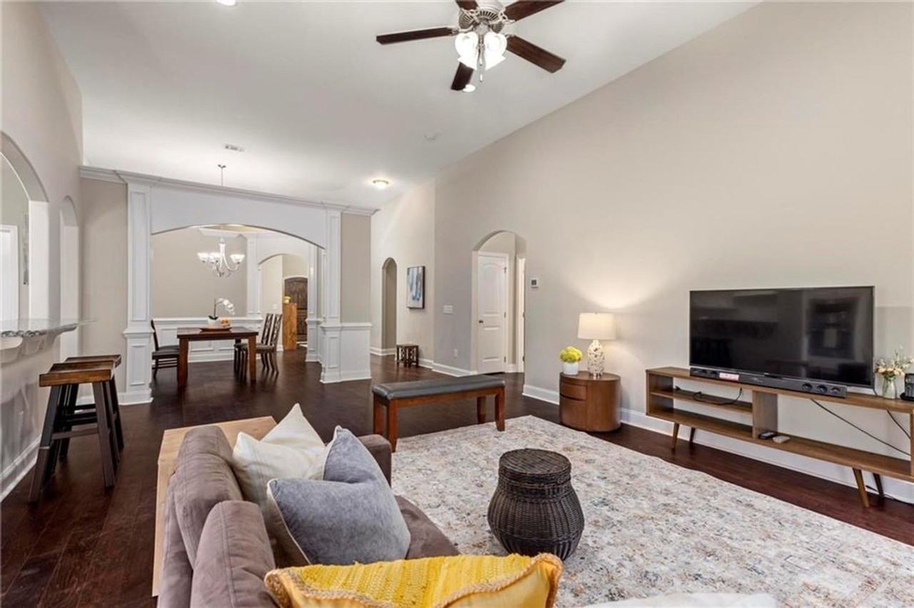 172 Grazia Way - Photo 2 of 20