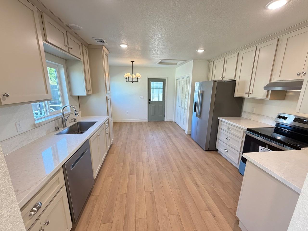 9001 E Acampo Rd - Photo 2 of 19