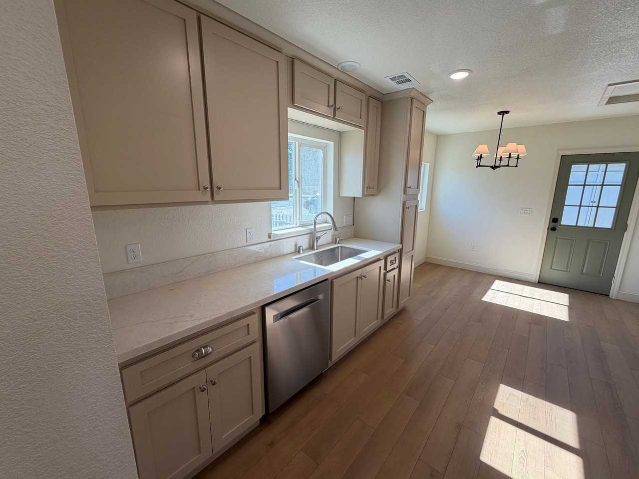 9001 E Acampo Rd - Photo 3 of 19