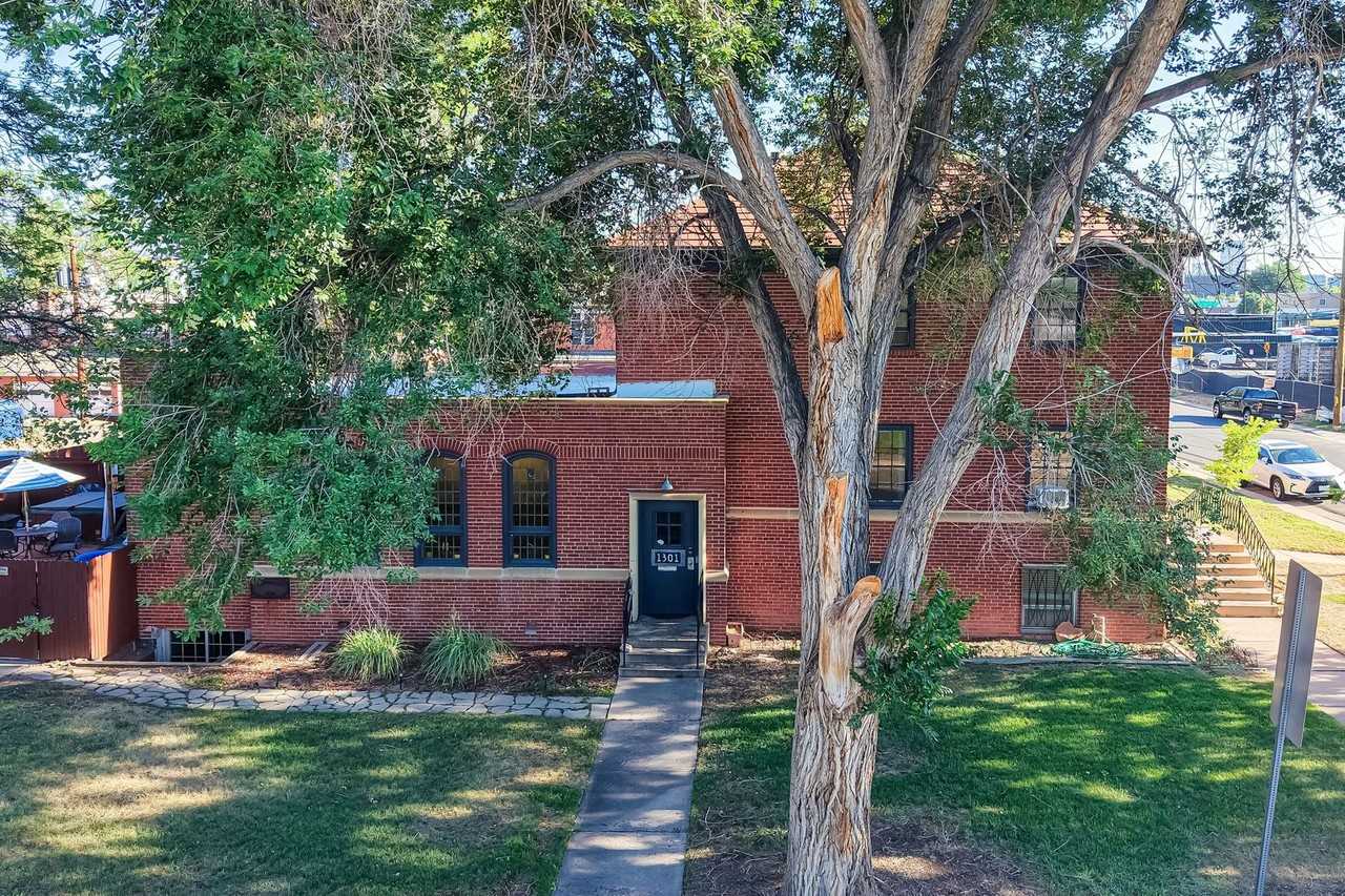 1301 W Dakota Ave - Photo 2 of 22