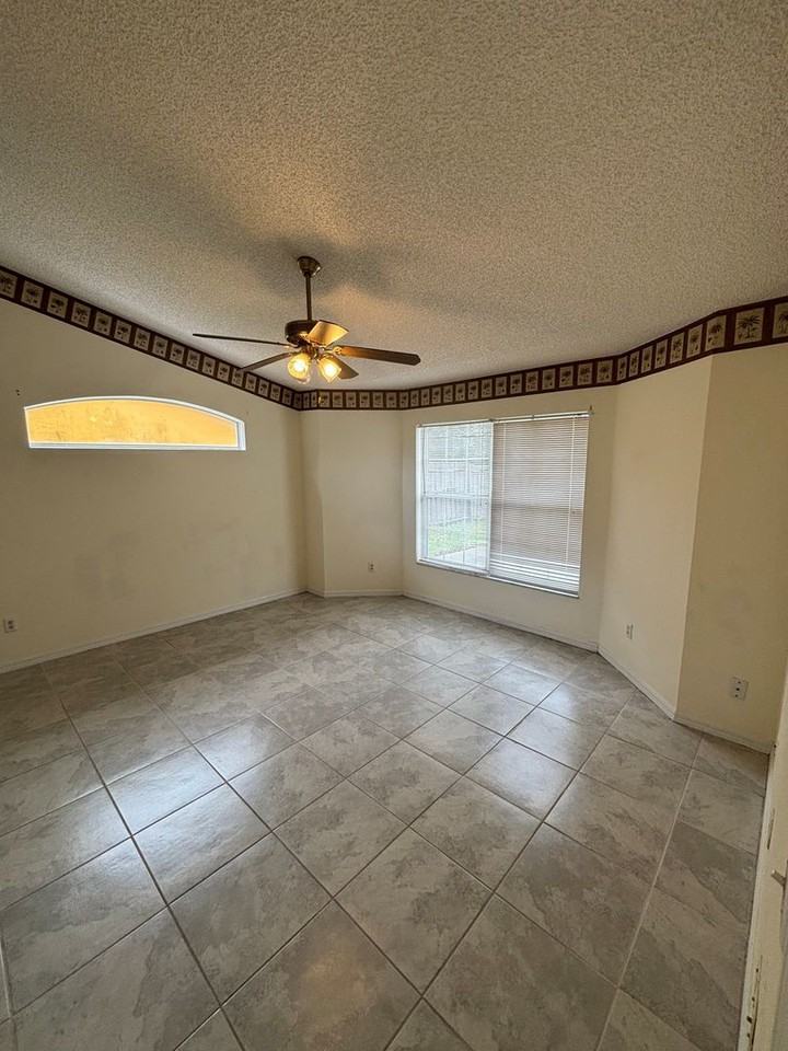 282 Pine Arbor Dr - Photo 3 of 19
