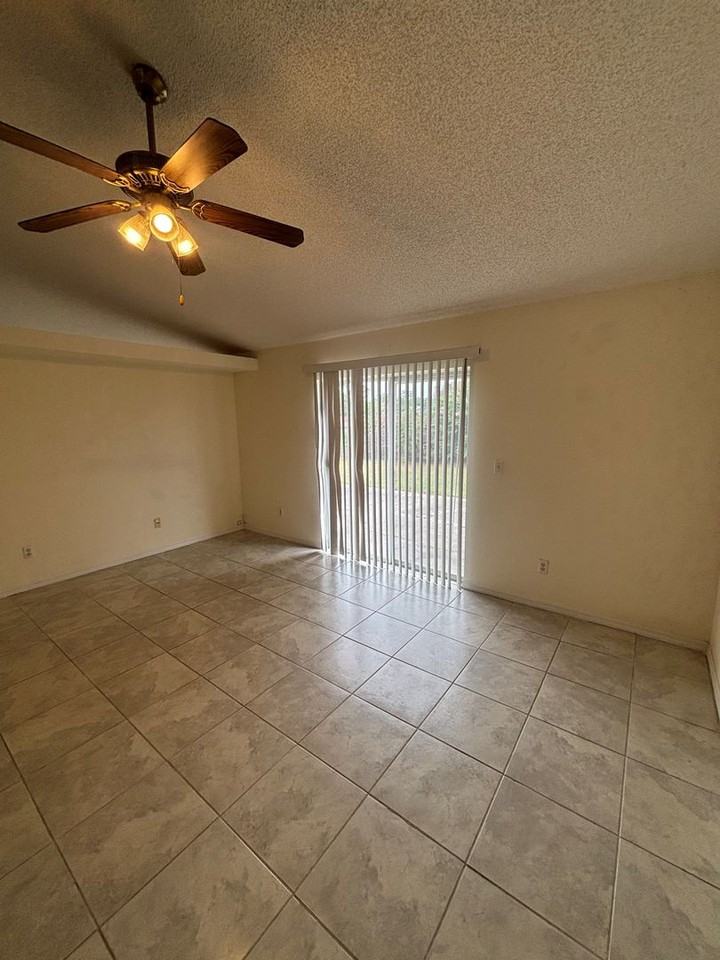 282 Pine Arbor Dr - Photo 6 of 19