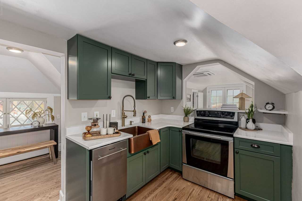 1130 N Lafayette St #5 - Photo 5 of 34