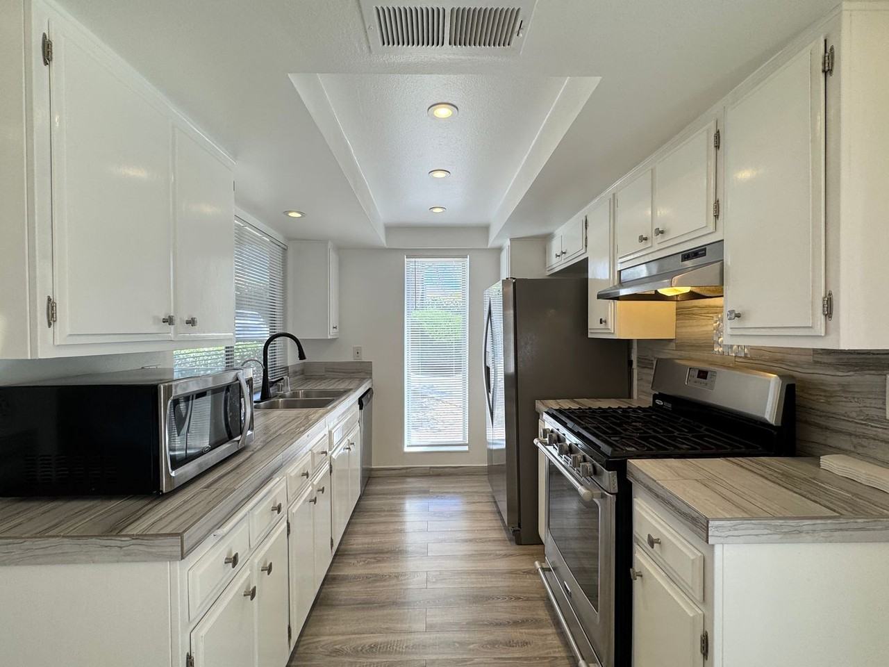 6878 Navajo Rd #25 - Photo 3 of 35