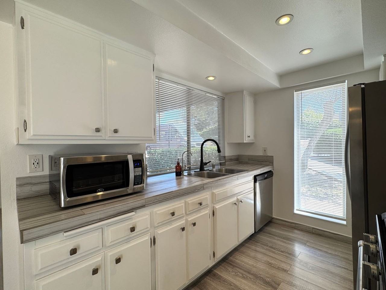 6878 Navajo Rd #25 - Photo 5 of 35