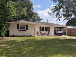 featured image of 1235 Palm Dr