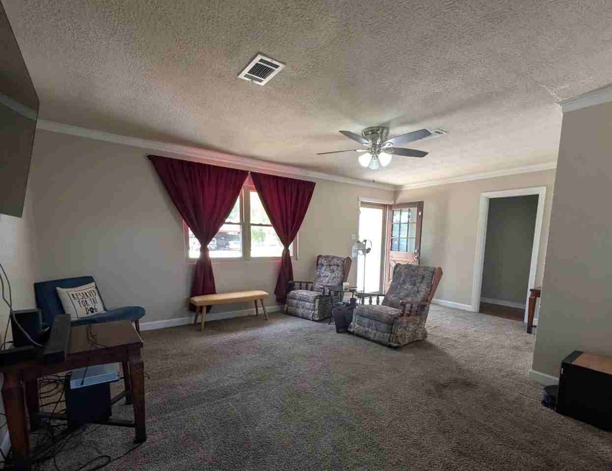 1235 Palm Dr - Photo 5 of 14