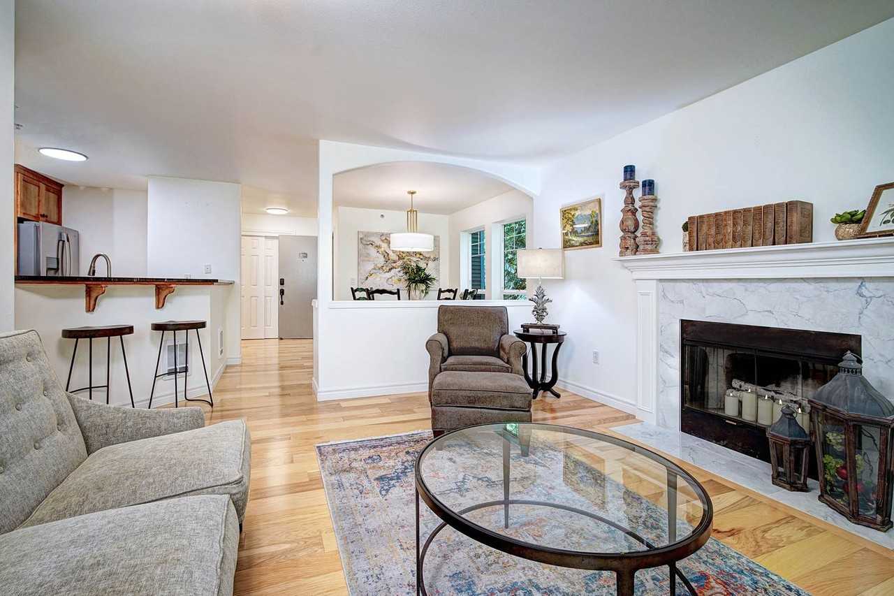 18501 Se Newport Way #J238 - Photo 4 of 41