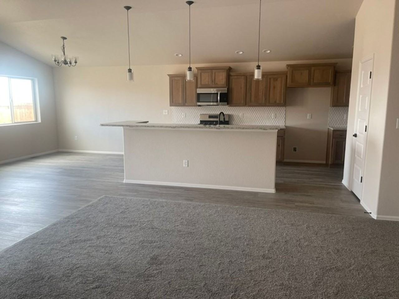3418 Wapiti Ln - Photo 2 of 14