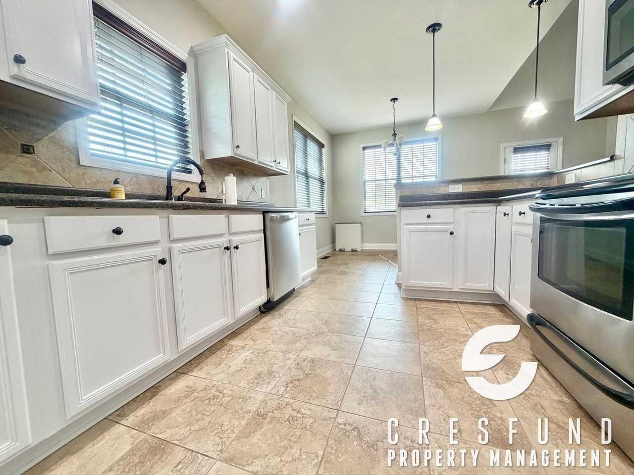 220 Asheford Way - Photo 4 of 23