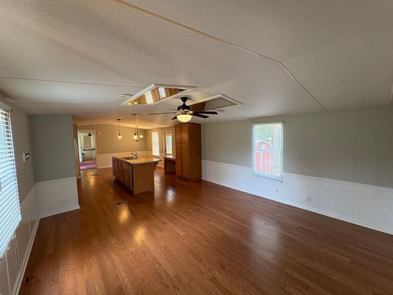 21 Beatrice St - Photo 2 of 13
