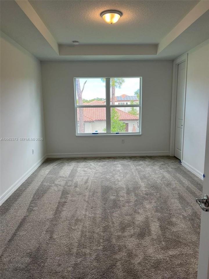 6121 6121 Rancho Lane 6121 - Photo 4 of 10